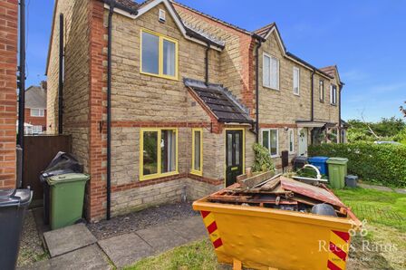 2 bedroom End Terrace House to rent