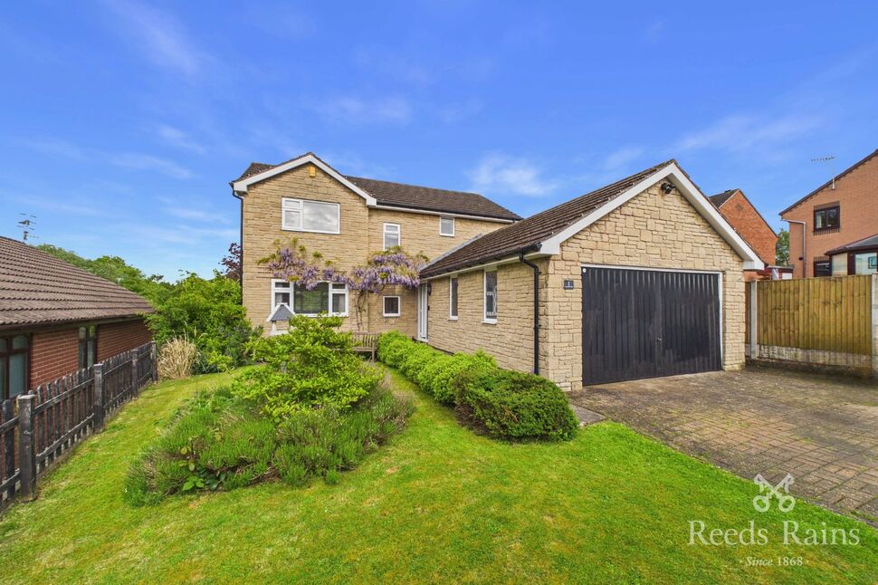 Main image of 4 bedroom Detached House for sale, Woodland Walk, Chesterfield, Derbyshire, S40