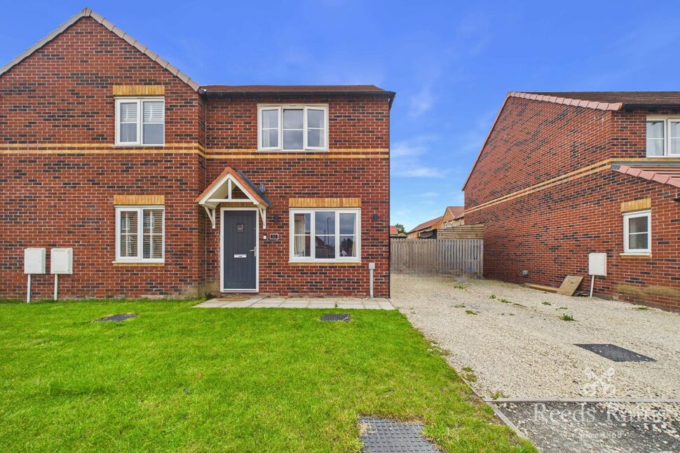 Main image of 2 bedroom Semi Detached House for sale, Swan Street, Poolsbrook, Derbyshire, S43