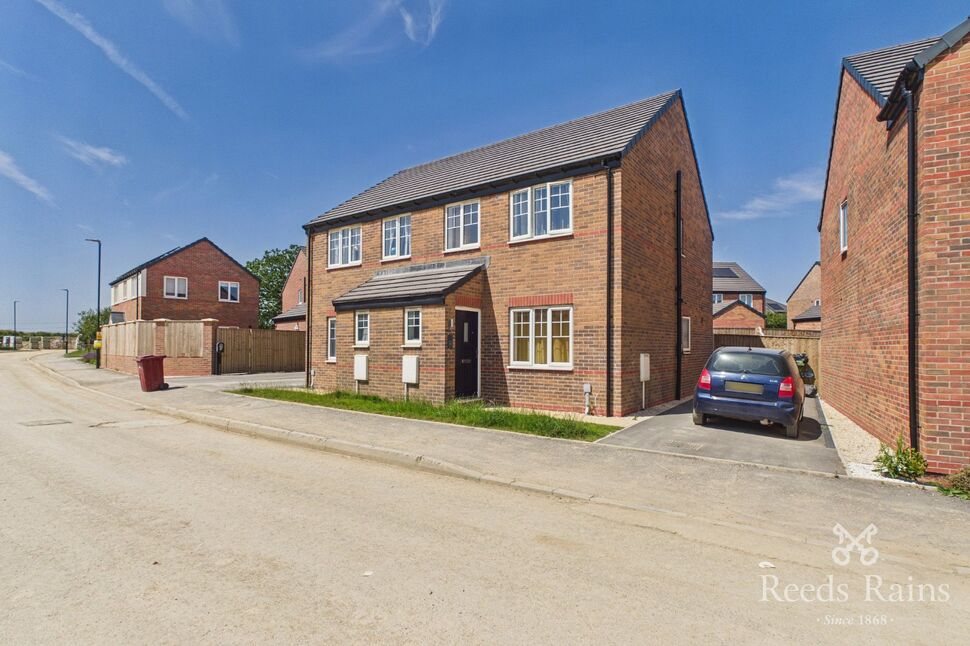 Main image of 3 bedroom Semi Detached House to rent, Sycamore Drive, Holmewood, Derbyshire, S42