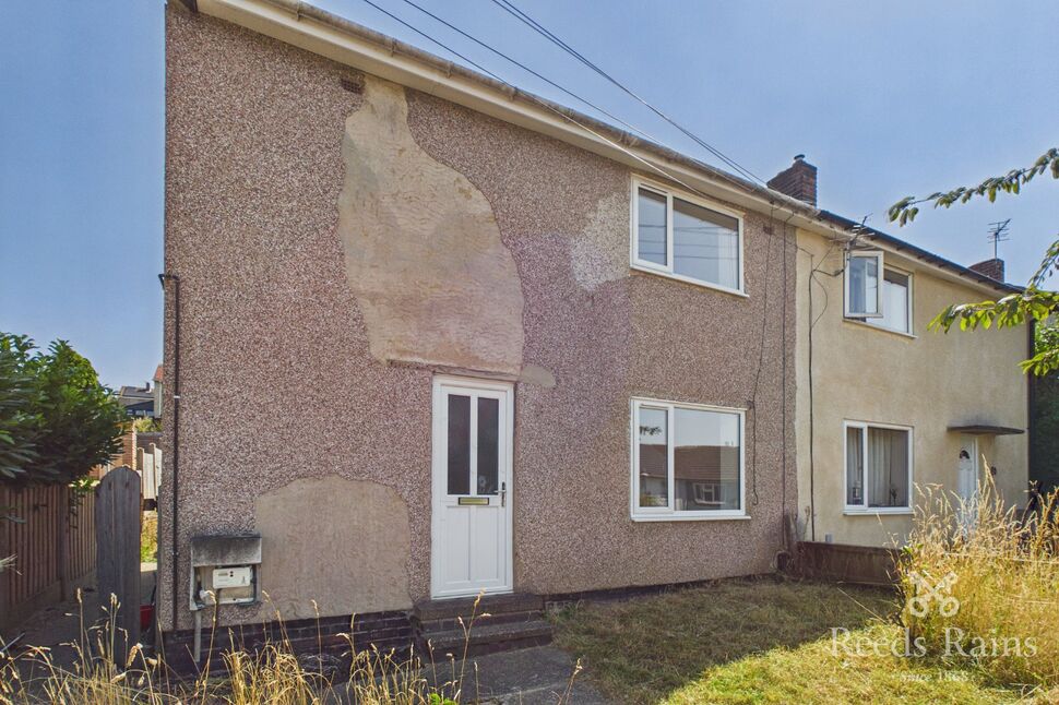 Main image of 3 bedroom Semi Detached House to rent, Houfton Road, Bolsover, Derbyshire, S44