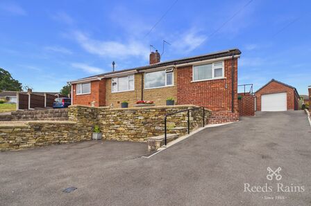 2 bedroom Semi Detached Bungalow for sale