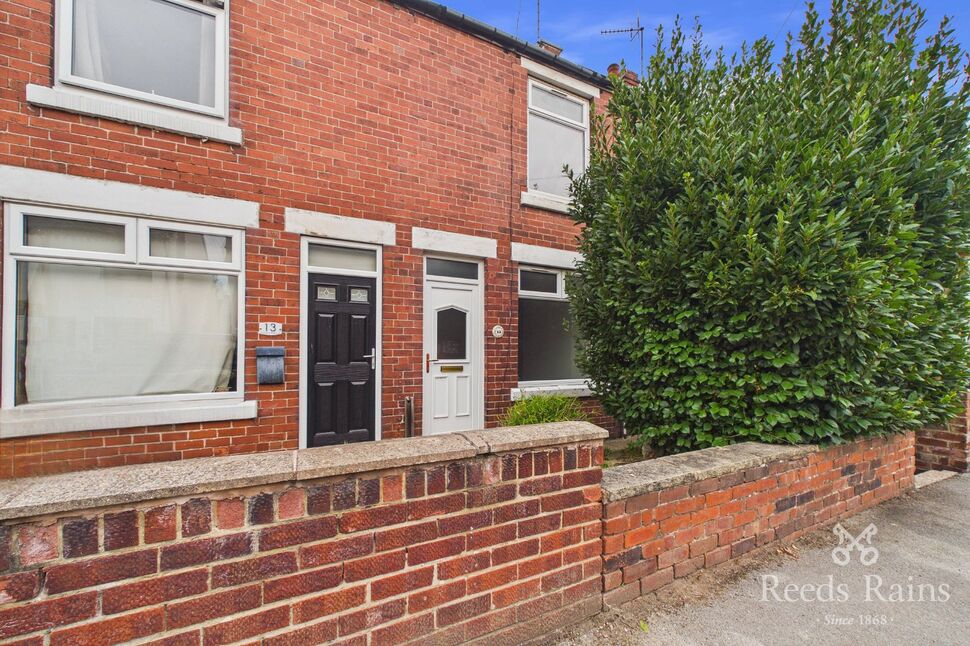 Main image of 2 bedroom Semi Detached House for sale, Victoria Avenue, Staveley, Derbyshire, S43