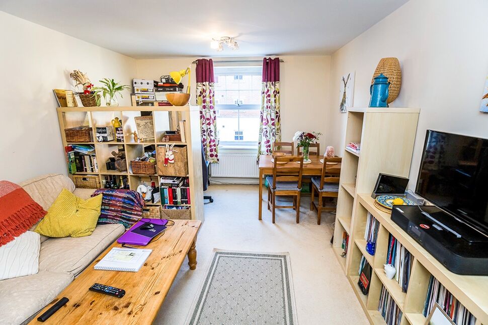 Lounge / Dining Room