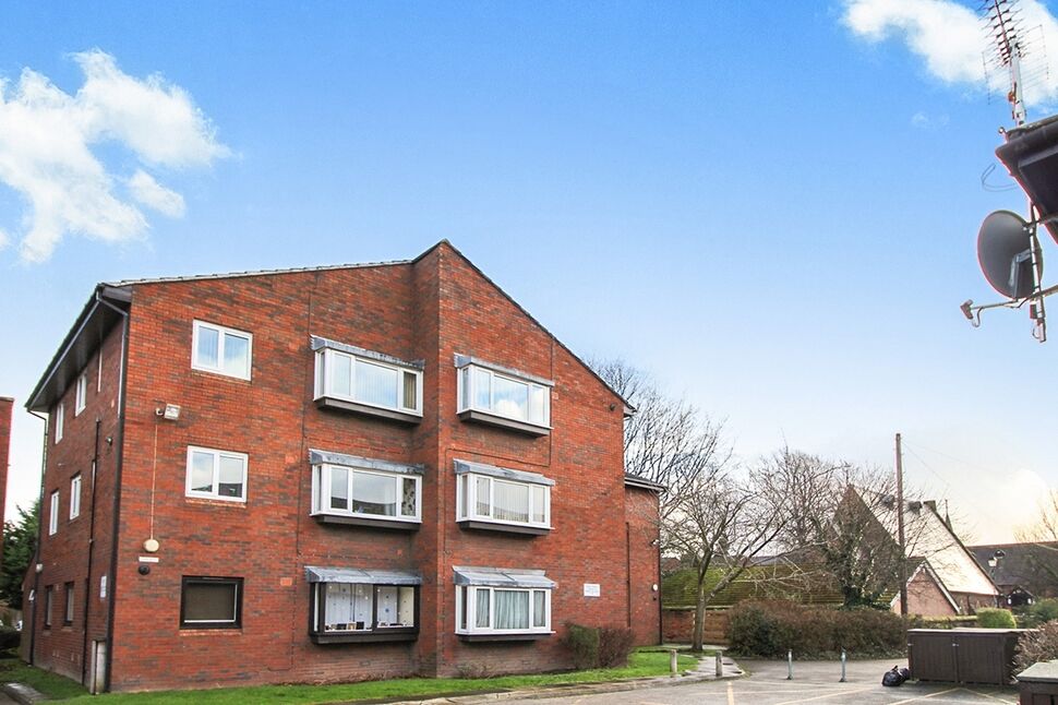 Main image of 2 bedroom Flat to rent, Montrose Court, Chester, CH4