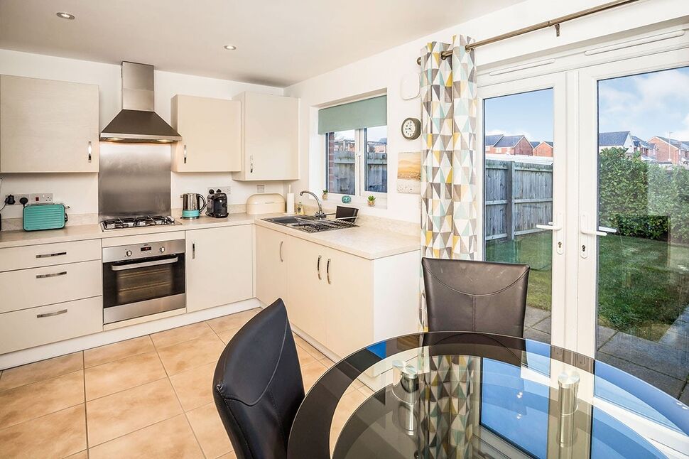 Kitchen / Breakfast Room