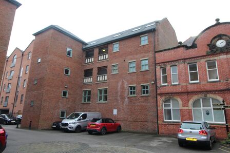 Granary Wharf, 1 bedroom  Flat for sale, £34,000