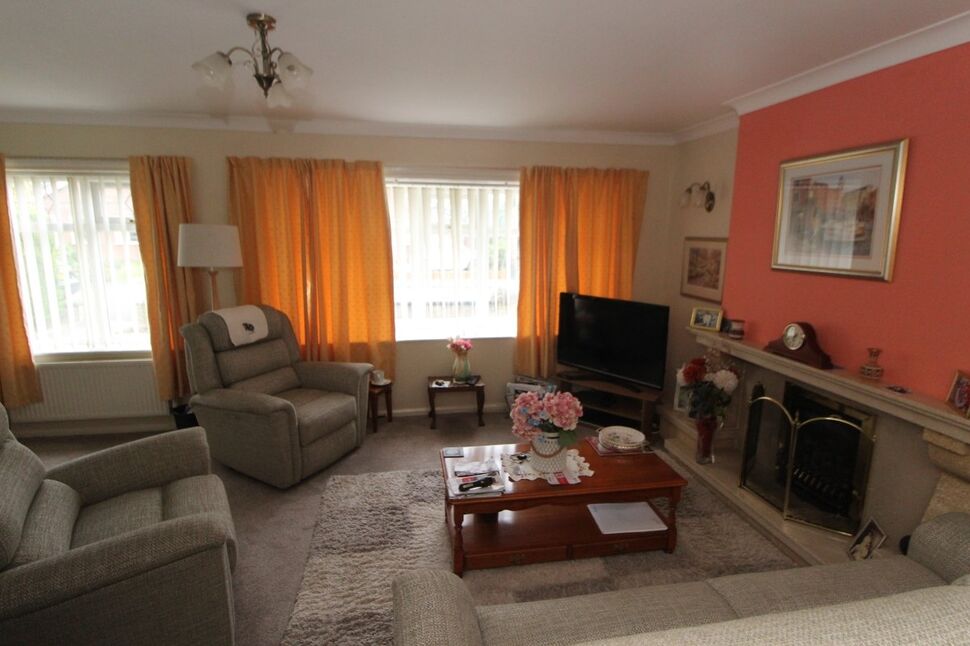 2 bedroom Detached Bungalow for sale, Peel Crescent, Ashton, CH3 £300,000