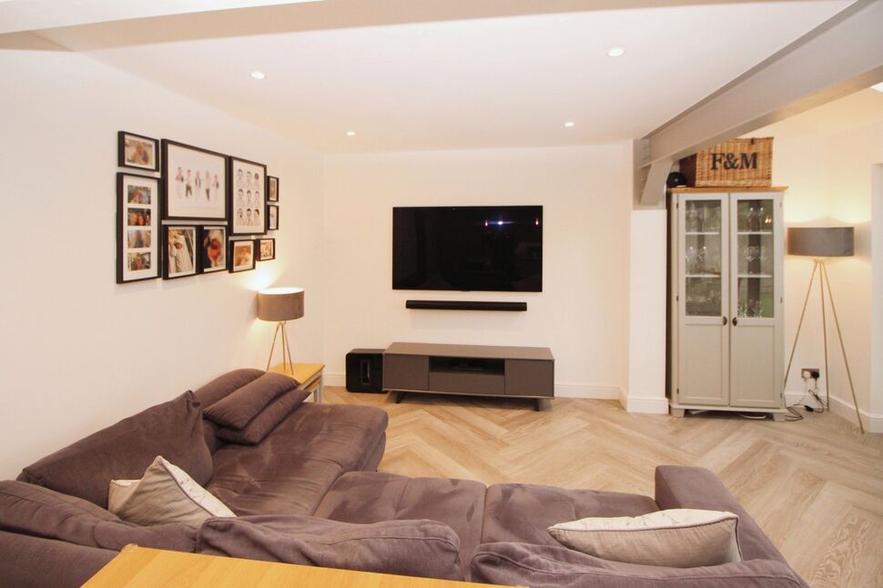 4 bedroom Detached House for sale, Upton Grange, Chester, CH2 £550,000