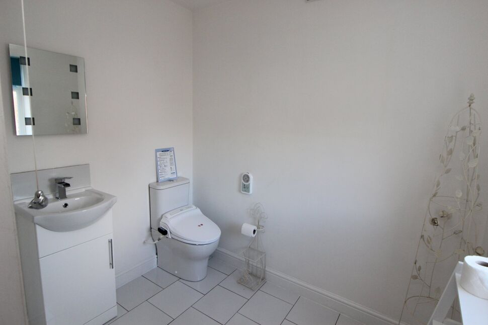 3 bedroom Detached House for sale, Viking Way, Connah's Quay, CH5 £