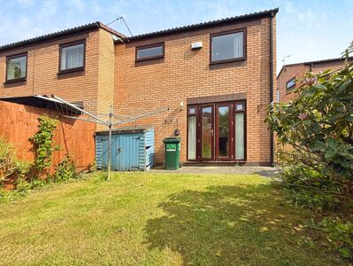 2 bedroom Semi Detached House to rent