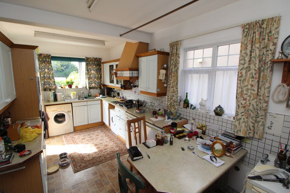 5 bedroom Detached House for sale, Newton Lane, Chester, CH2 £595,000