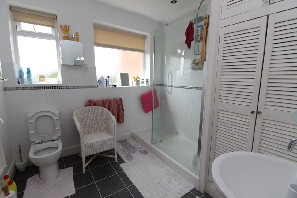 5 bedroom Detached House for sale, Newton Lane, Chester, CH2 £595,000