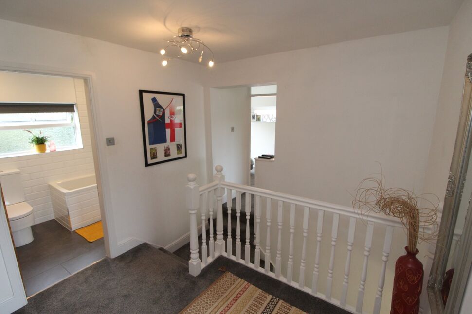 5 bedroom Detached House for sale, Grindley Bank, Mickle Trafford, CH2