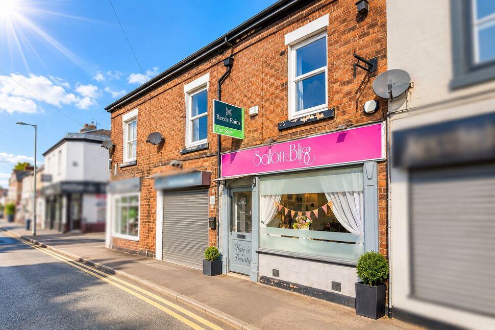 1 bedroom Flat for sale
