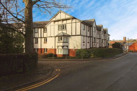 2 bedroom  Flat to rent