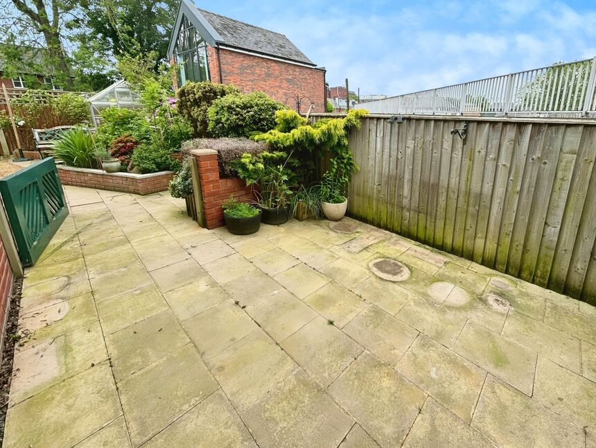 2 bedroom End Terrace House for sale, Alma Street, Chester, CH3 £215,000