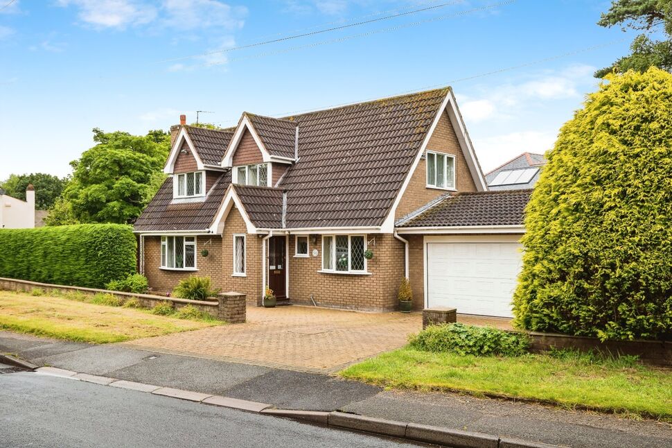 Main image of 3 bedroom Detached House for sale, Neston Road, Willaston, Cheshire, CH64