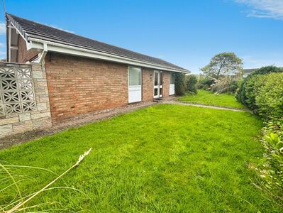 Melverley Drive, 3 bedroom Detached Bungalow for sale, £235,000