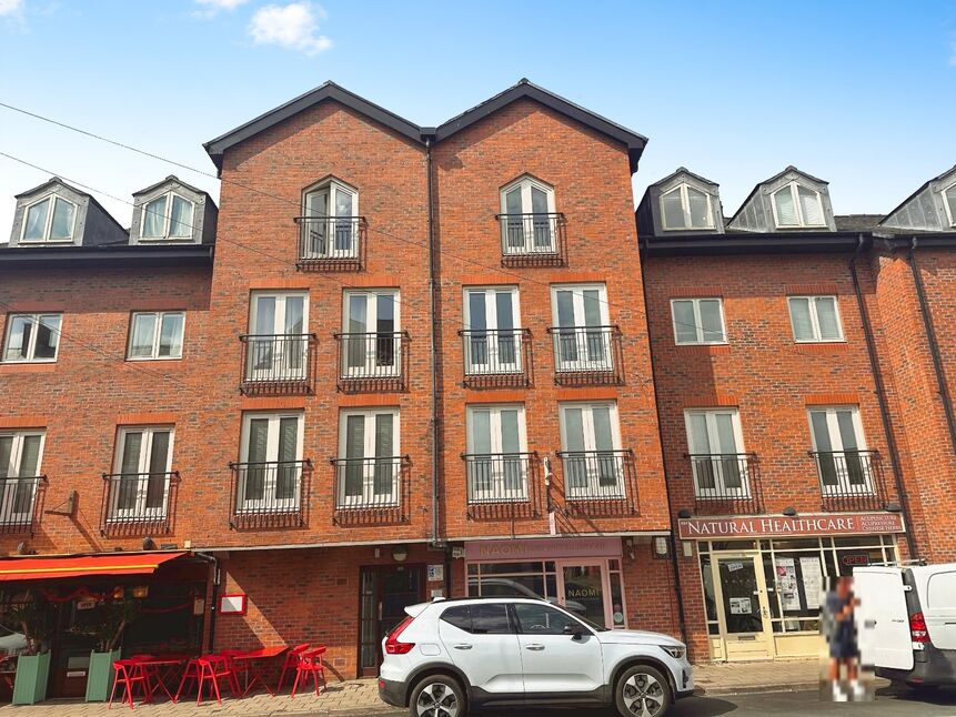 Main image of 2 bedroom Flat for sale, Commonhall Street, Chester, Cheshire, CH1