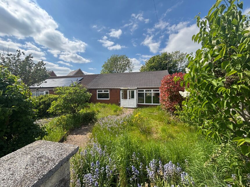 2 bedroom Semi Detached Bungalow for sale