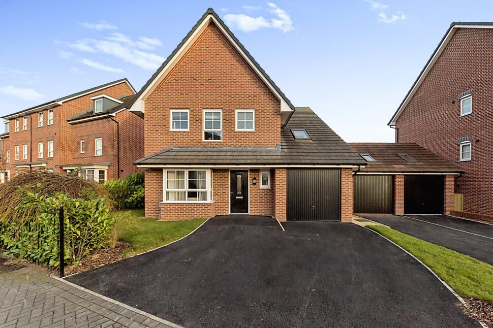 5 bedroom Detached House to rent