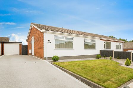 2 bedroom Semi Detached Bungalow for sale