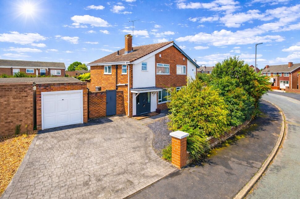 Main image of 3 bedroom Mid Terrace House for sale, Richmond Crescent, Vicars Cross, Cheshire, CH3