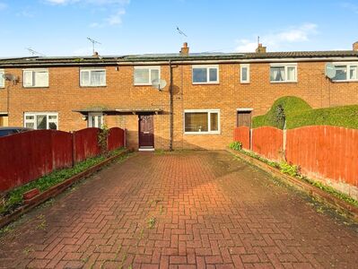 3 bedroom Mid Terrace Property to rent
