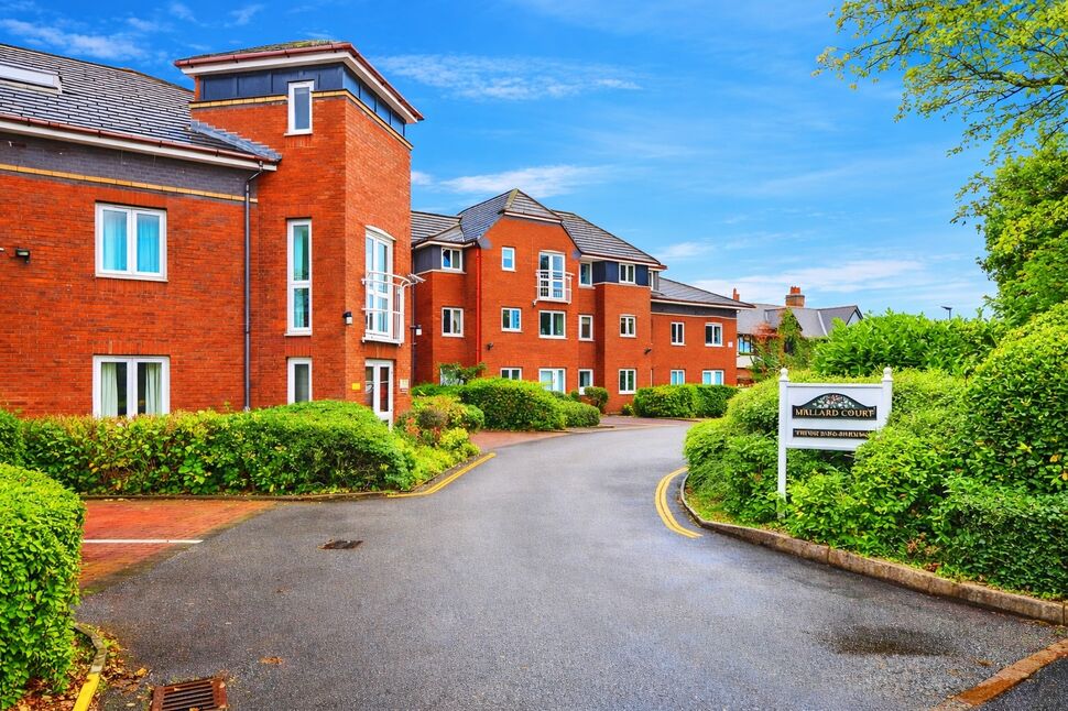 Main image of 2 bedroom Flat for sale, Long Lane, Upton, Cheshire, CH2