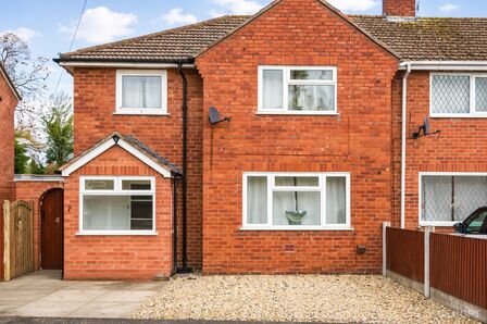 3 bedroom Semi Detached House to rent