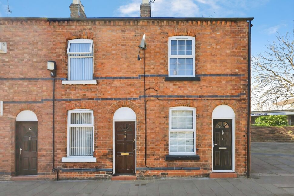 2 bedroom End Terrace House to rent