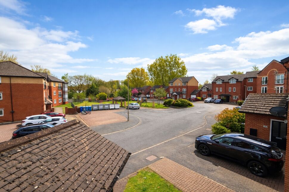 Main image of 2 bedroom Flat to rent, Chesterton Court, Chester, Cheshire, CH2