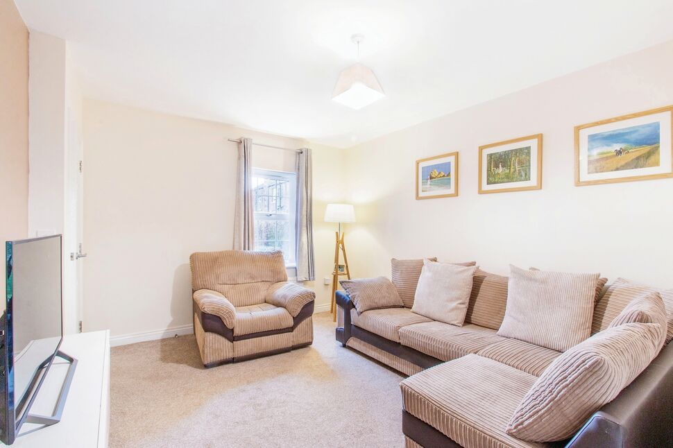 3 bedroom Semi Detached House for sale, Mayfield Place, Wyke, BD12 £