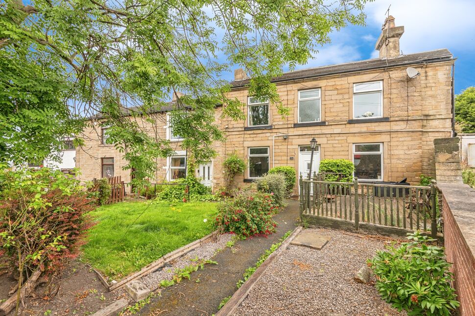 Main image of 3 bedroom End Terrace House for sale, Halifax Road, Heckmondwike, West Yorkshire, WF16