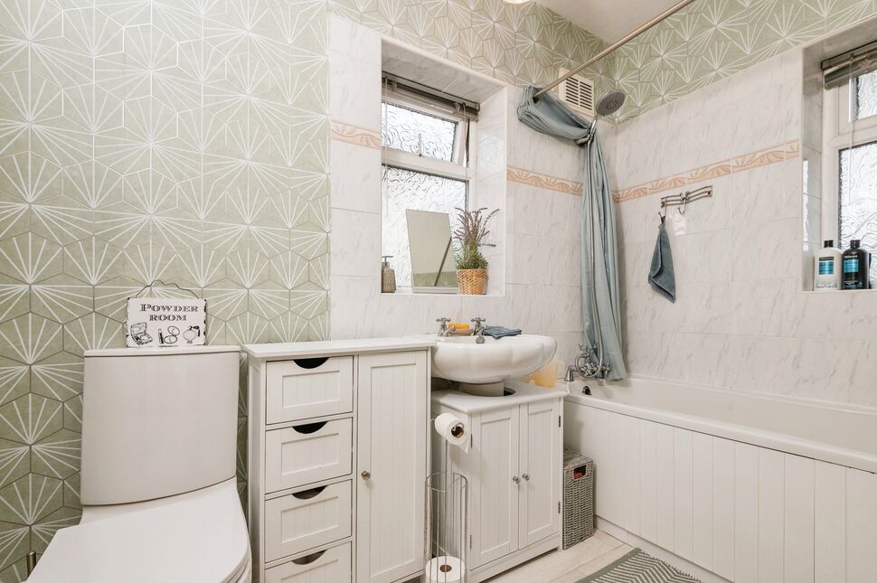 3 bedroom Semi Detached House for sale, Carlinghow Lane, Batley, WF17