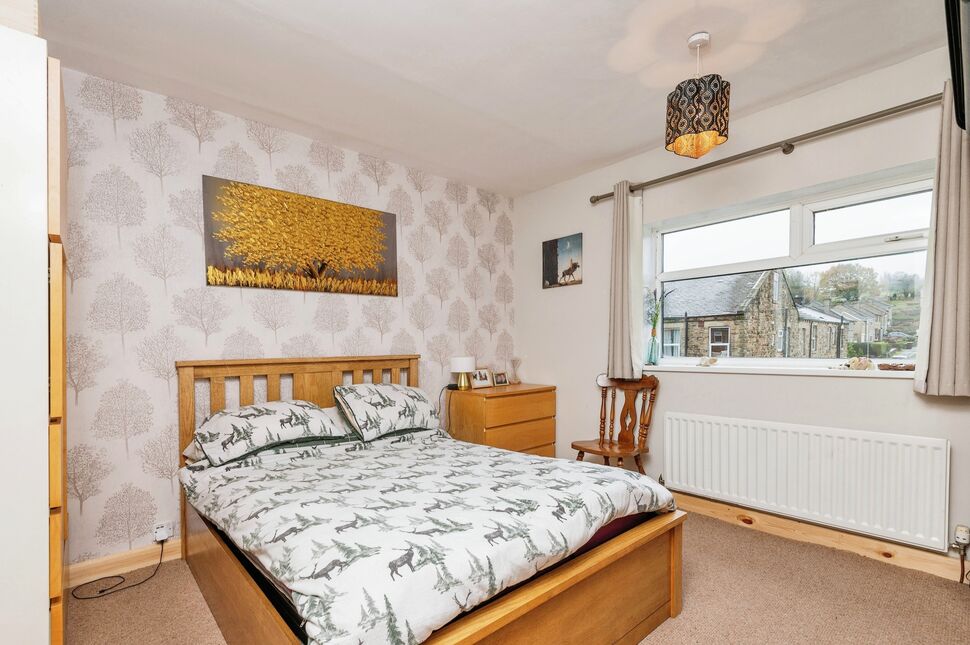 3 bedroom Semi Detached House for sale, Carlinghow Lane, Batley, WF17