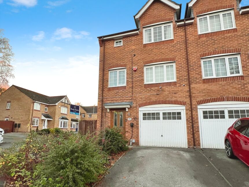 4 bedroom End Terrace House for sale