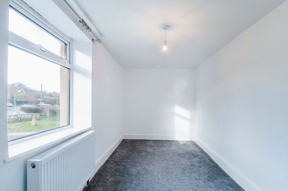 4 bedroom End Terrace House for sale, Whitechapel Road, Cleckheaton