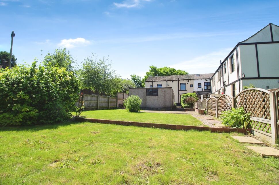 4 bedroom End Terrace House for sale, Whitechapel Road, Cleckheaton