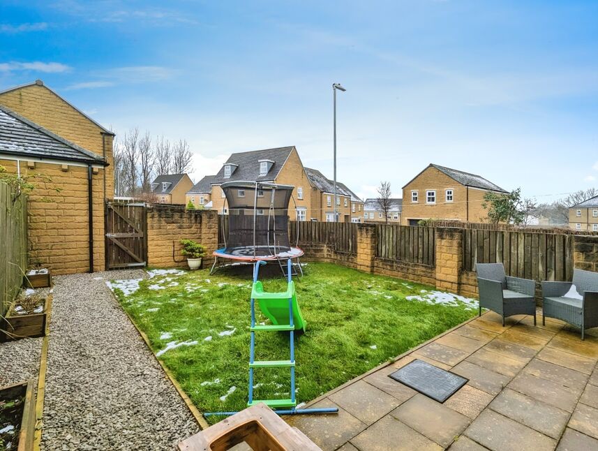 3 bedroom Semi Detached House for sale, Pavillion View, Scholes, BD19