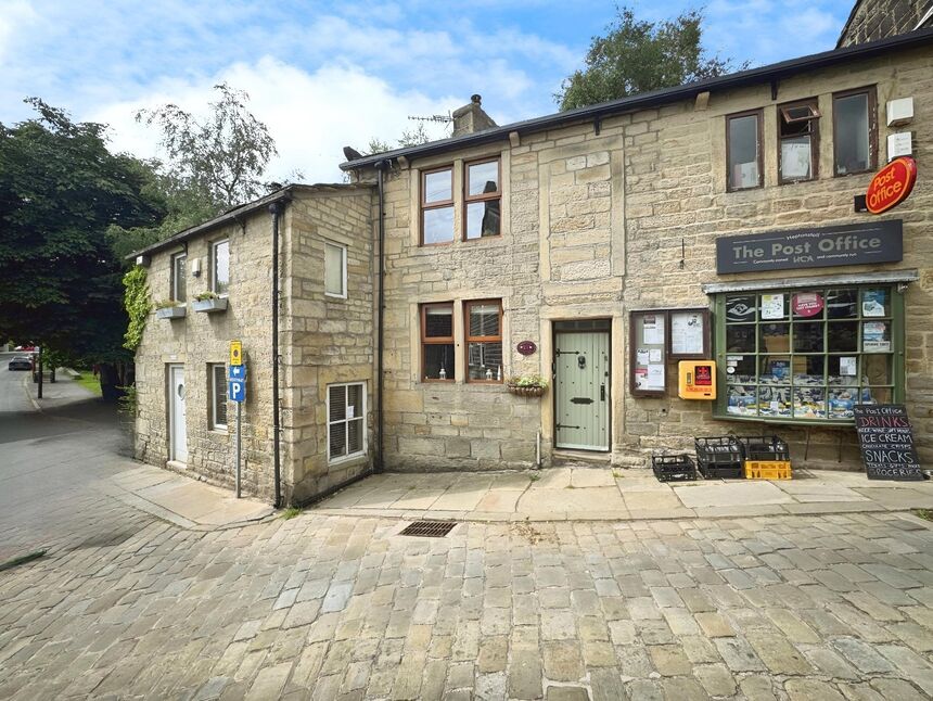 Main image of 2 bedroom Mid Terrace Property to rent, Towngate, Heptonstall, West Yorkshire, HX7