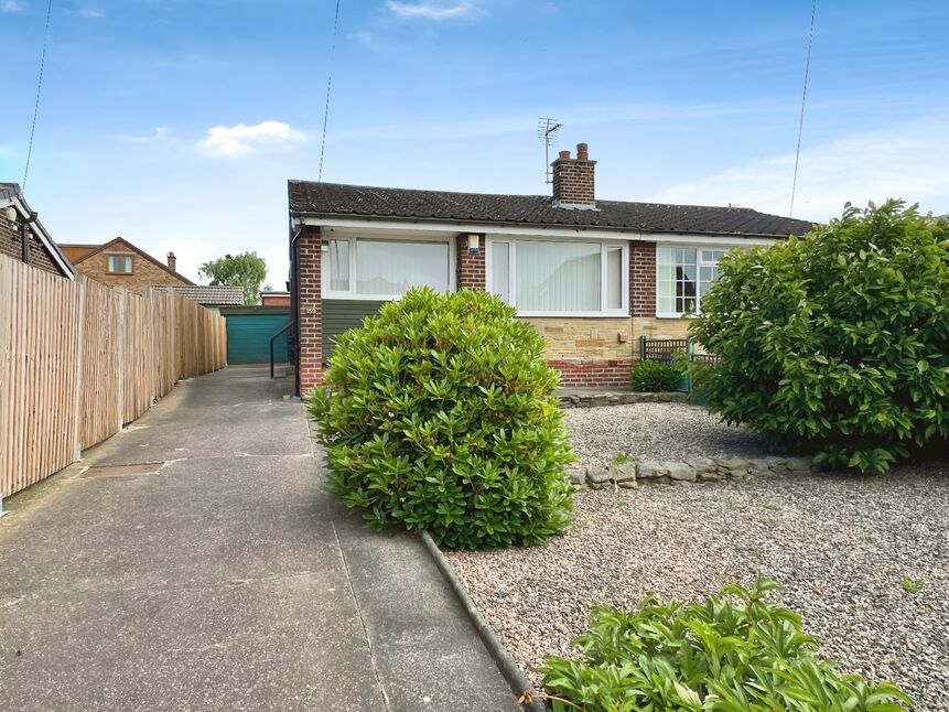 Main image of 2 bedroom Semi Detached House for sale, Hartshead Lane, Hartshead, West Yorkshire, WF15