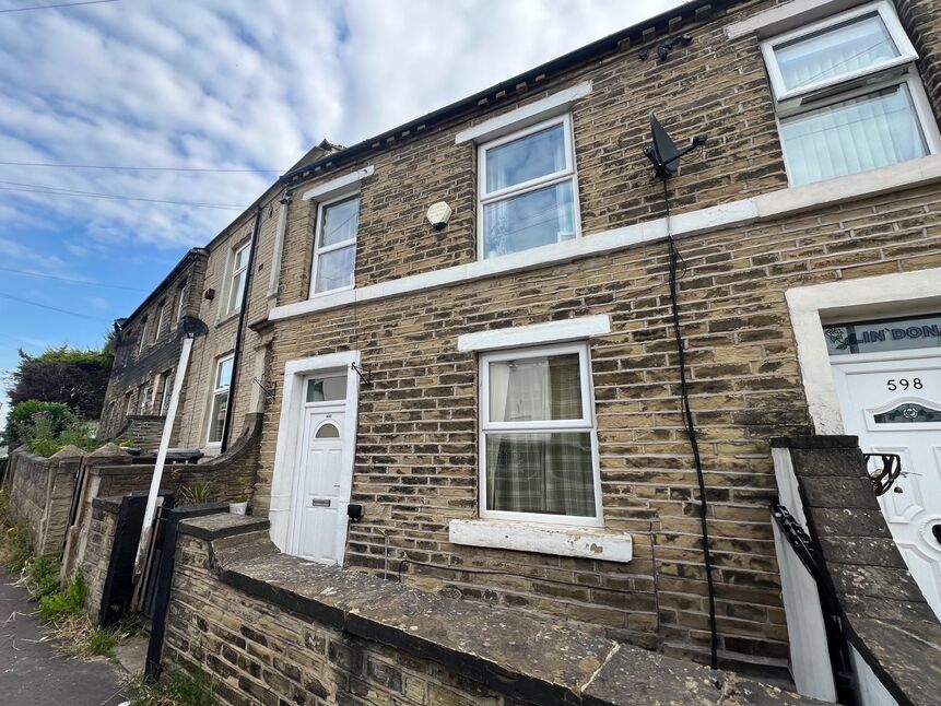 Main image of 3 bedroom End Terrace House for sale, Halifax Road, Liversedge, West Yorkshire, WF15