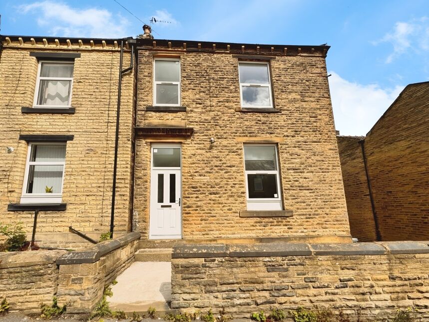 Main image of 3 bedroom Detached House for sale, South Parade, Cleckheaton, West Yorkshire, BD19