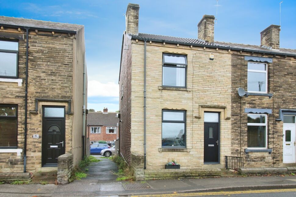 Main image of 2 bedroom End Terrace House for sale, St. Peg Lane, Cleckheaton, West Yorkshire, BD19