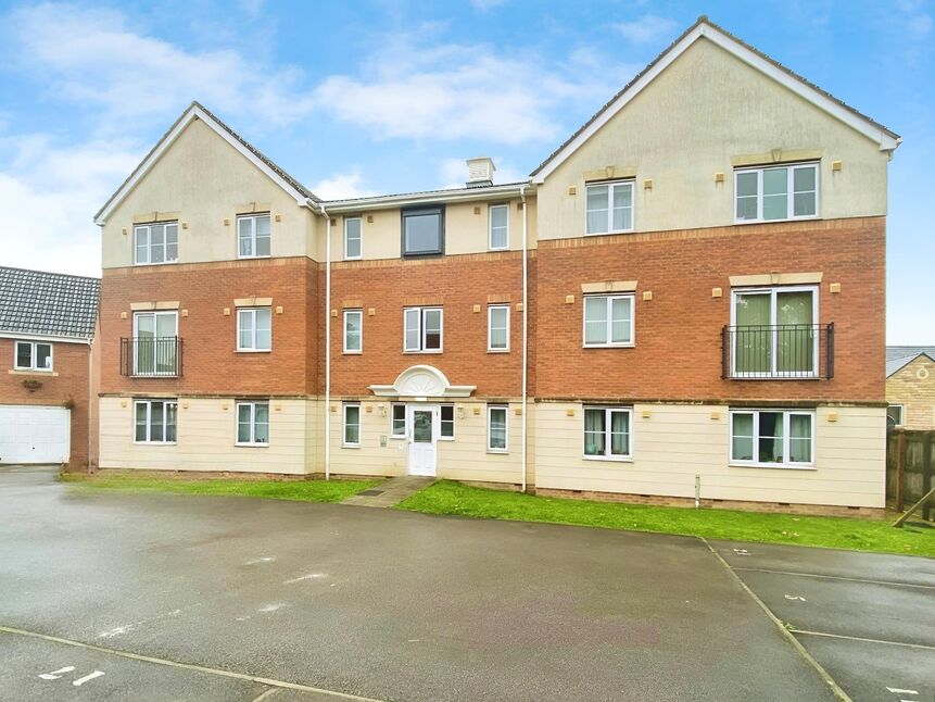 Main image of 2 bedroom Flat for sale, Manor Park Road, Cleckheaton, West Yorkshire, BD19