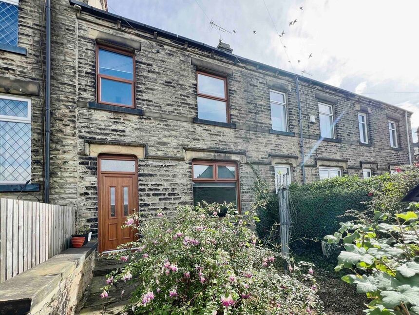 Main image of 3 bedroom Mid Terrace House for sale, Jeremy Lane, Heckmondwike, West Yorkshire, WF16