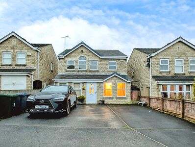 Chilver Drive, 4 bedroom Detached House to rent, £1,300 pcm