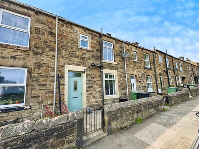Oxford Road, 2 bedroom Mid Terrace House to rent, £850 pcm